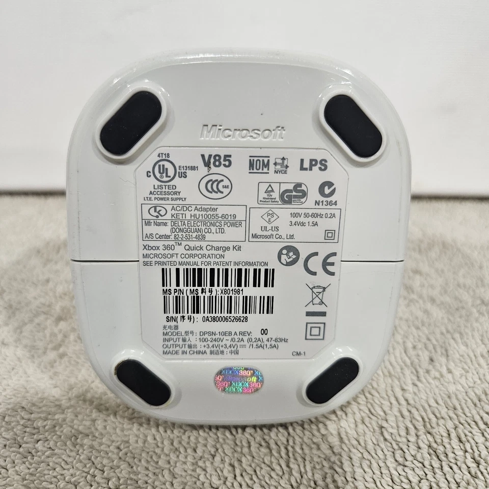 Microsoft XBox 360 Quick Charge Kit Battery Charger Dock Station Only White - Image 3 of 3