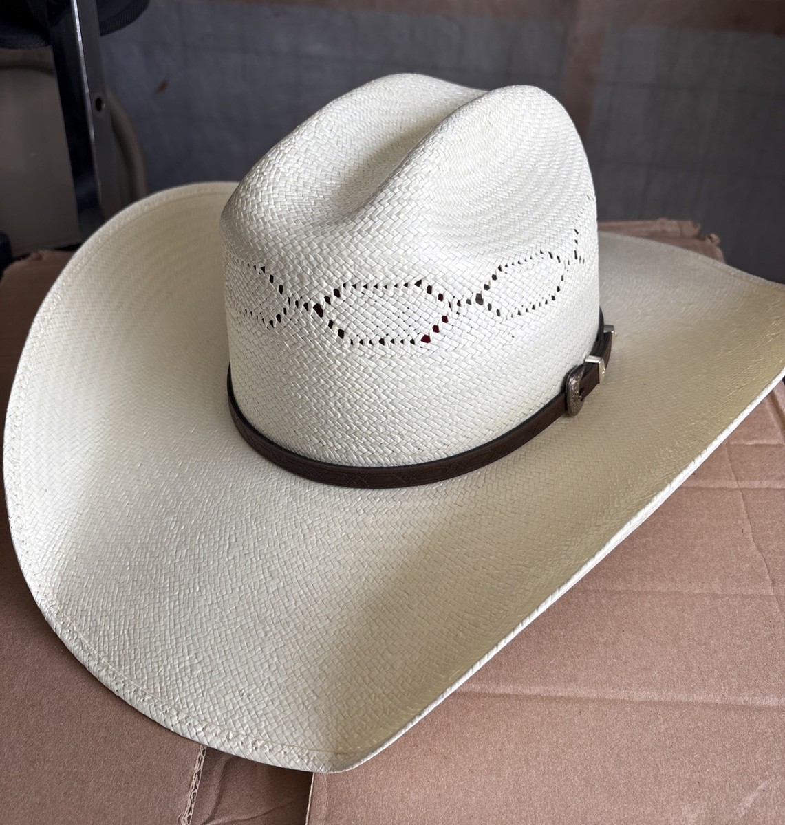 Bailey Nogales 7x Stylish Silver Buckle Ventilation Classic