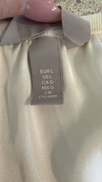 H&M Cream Pleated Skirt 