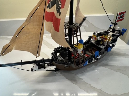 Lego Pirates Imperial Guards 6271 Imperial Flagship Set (1992): 100% Complete