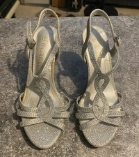 Dream pairs Stiletto Silver Sparkly Heels Womens size 6 Party Formal Prom Dance