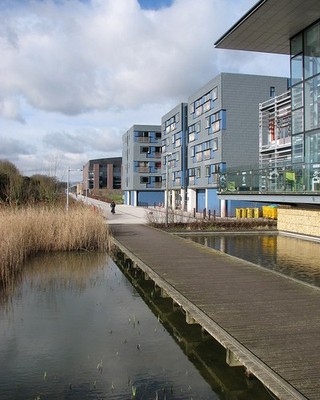 Foto 12x8 West Cambridge: Forster Court und West Caf\u00c3\u00a9 High Cro c2017