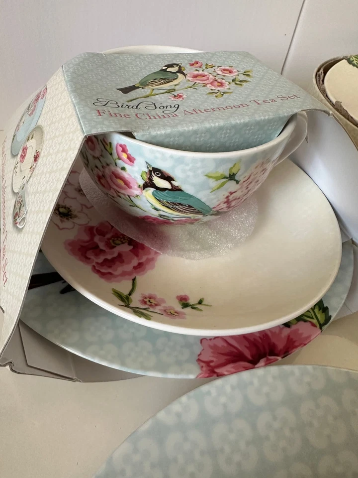 Frühstücksset Geschirr Teller Tasse Shabby Blumen Vögel Rosa Floral Vintage NEU - Bild 4 von 4