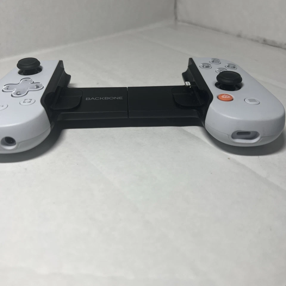 Backbone One PlayStation Edition for iPhone (Lightning) 2nd GEN - Image 4 of 4