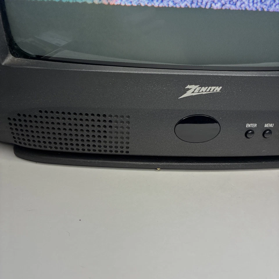 Vintage Zenith Video Game Television Retro Gaming CRT TV No Remote 1995!! GAMING - Image 3 of 4