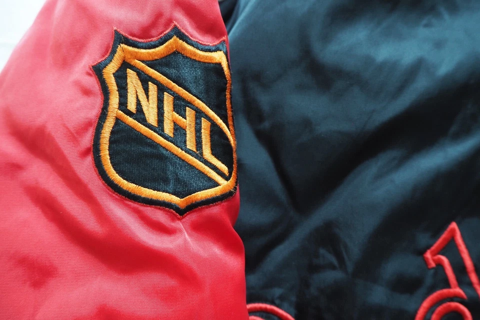 Vintage Detroit Red Wings Jacket Pro Player Size XL 90s black red nhl USA Hockey - Image 4 of 4