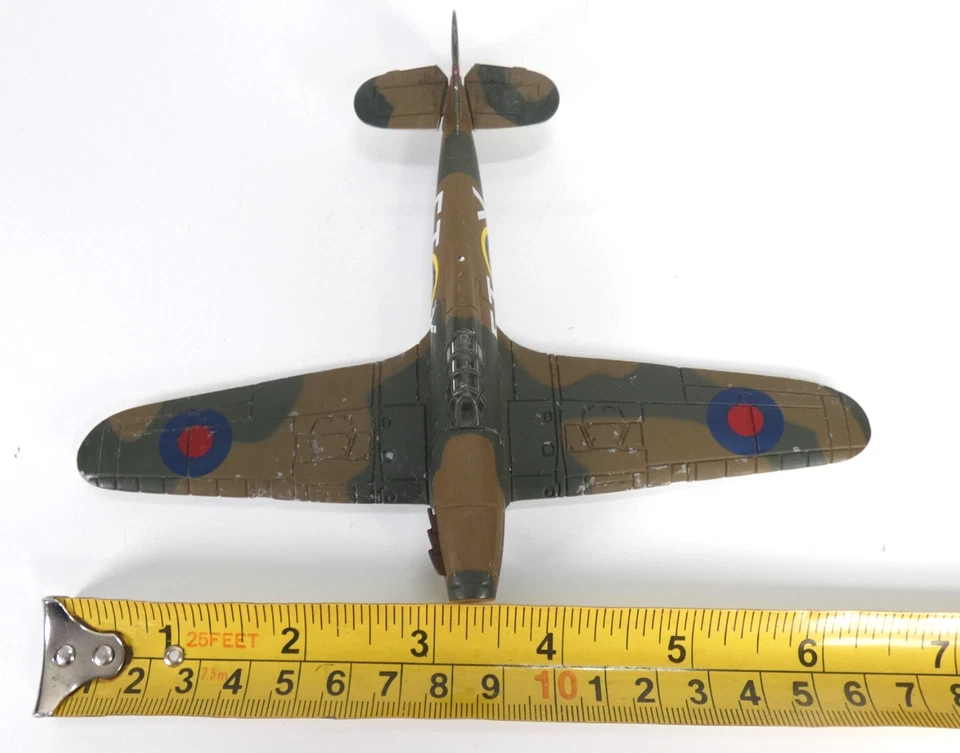 Toy Aircraft Hawker Hurricane Mk1 Dunkirk 1940 Atlas Editions 1:72 Army Plane - Image 3 of 4