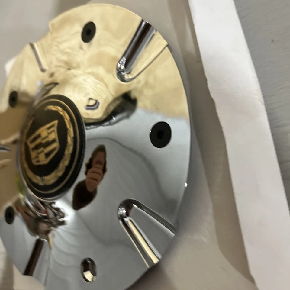 Tapa central de fábrica American Racing 2 NOS 11337 y o 6770200CAD Cadillac Foto 3 de 4