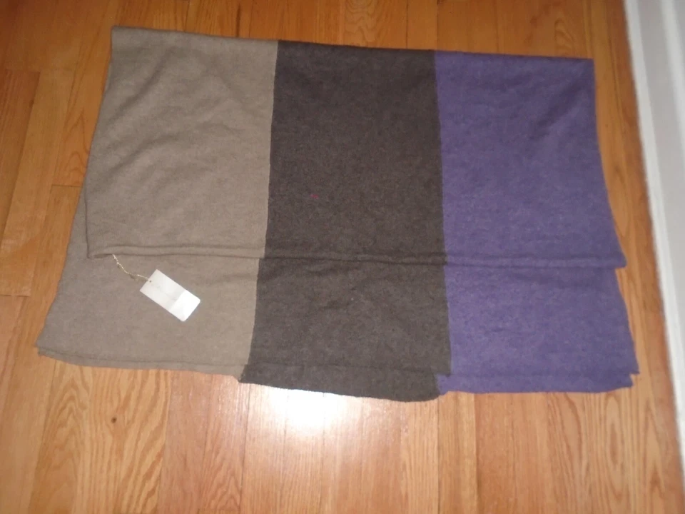 Lenço de cashmere extra grande Minnie Rose novo com etiquetas - Imagem 2 de 3