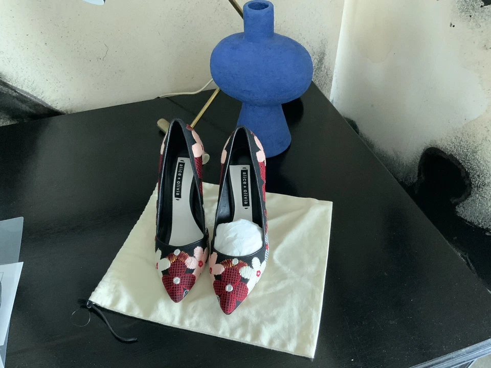 Alice + Olivia Embroidered Heels Size 40  Pink ,Red,white,black Multi - Image 2 of 4