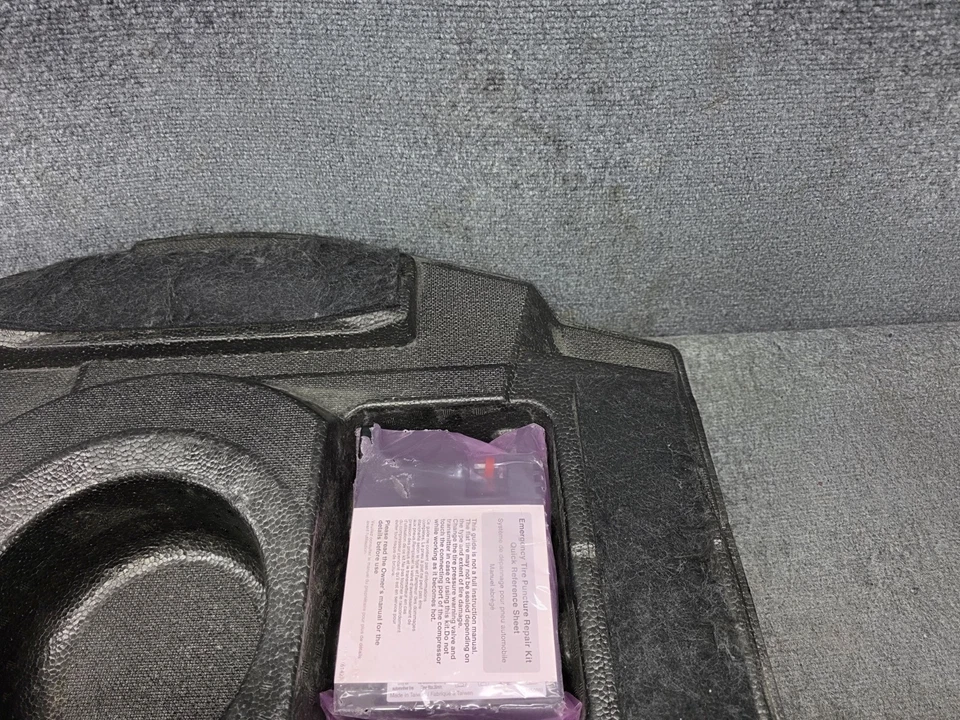 KIT DE EMERGENCIA LEXUS 2015-2024 RC-F RCF MALETERO TRASERO CARGA NEUMÁTICO DE REPUESTO GATO Foto 4 de 4