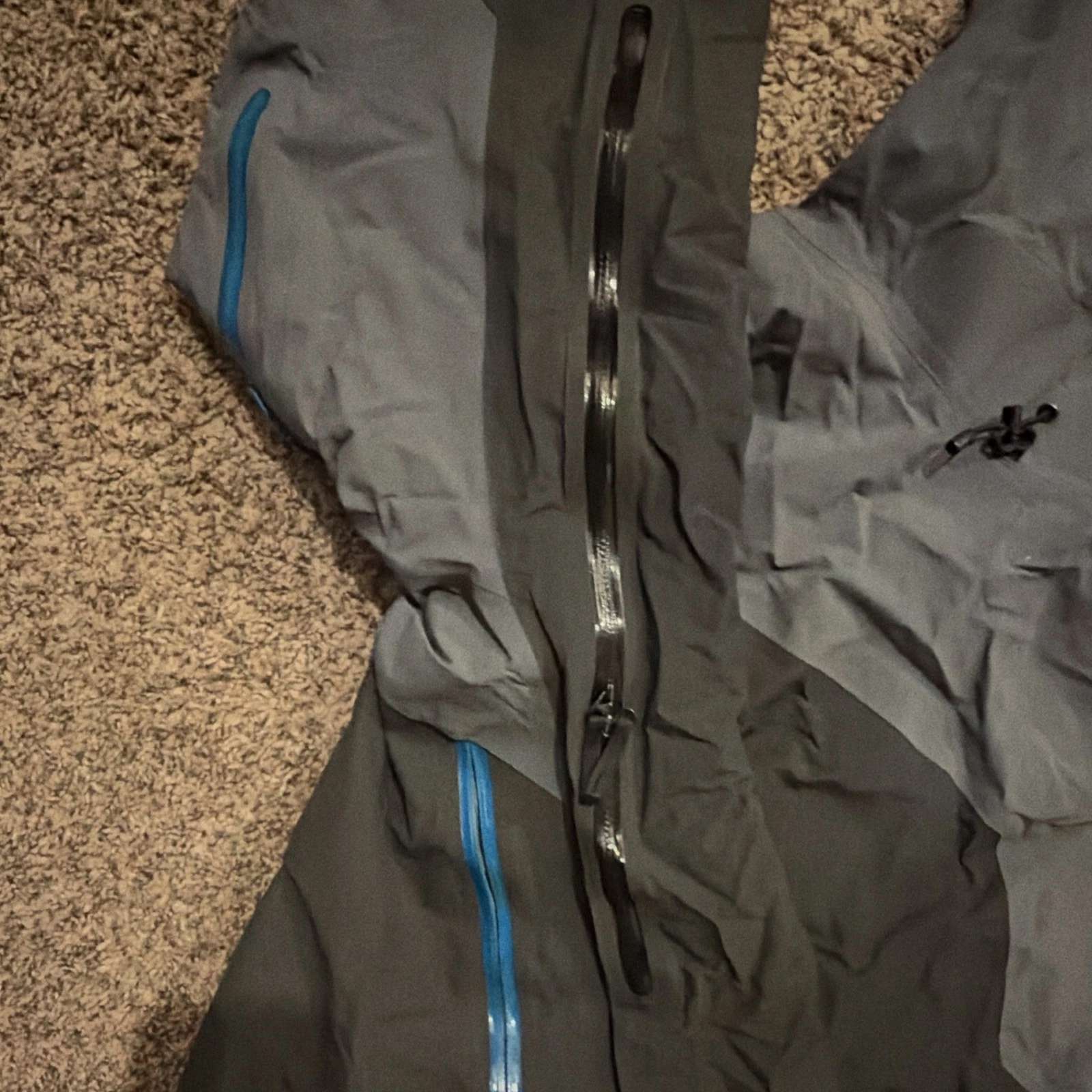 Arc'teryx Rush Men's XL Hooded Full Zip Nylon Ripstop Rain Coat Gray/Black - product detail image 5