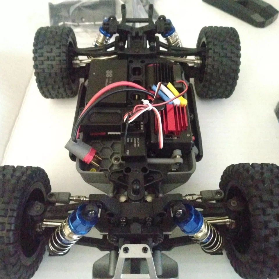 MJX HYPER GO 16207 HIGH SPEED RC BUGGY 1/16 BRUSHLESS 4WD 65KMH RTR 3S VERSION5c - Image 4 of 4