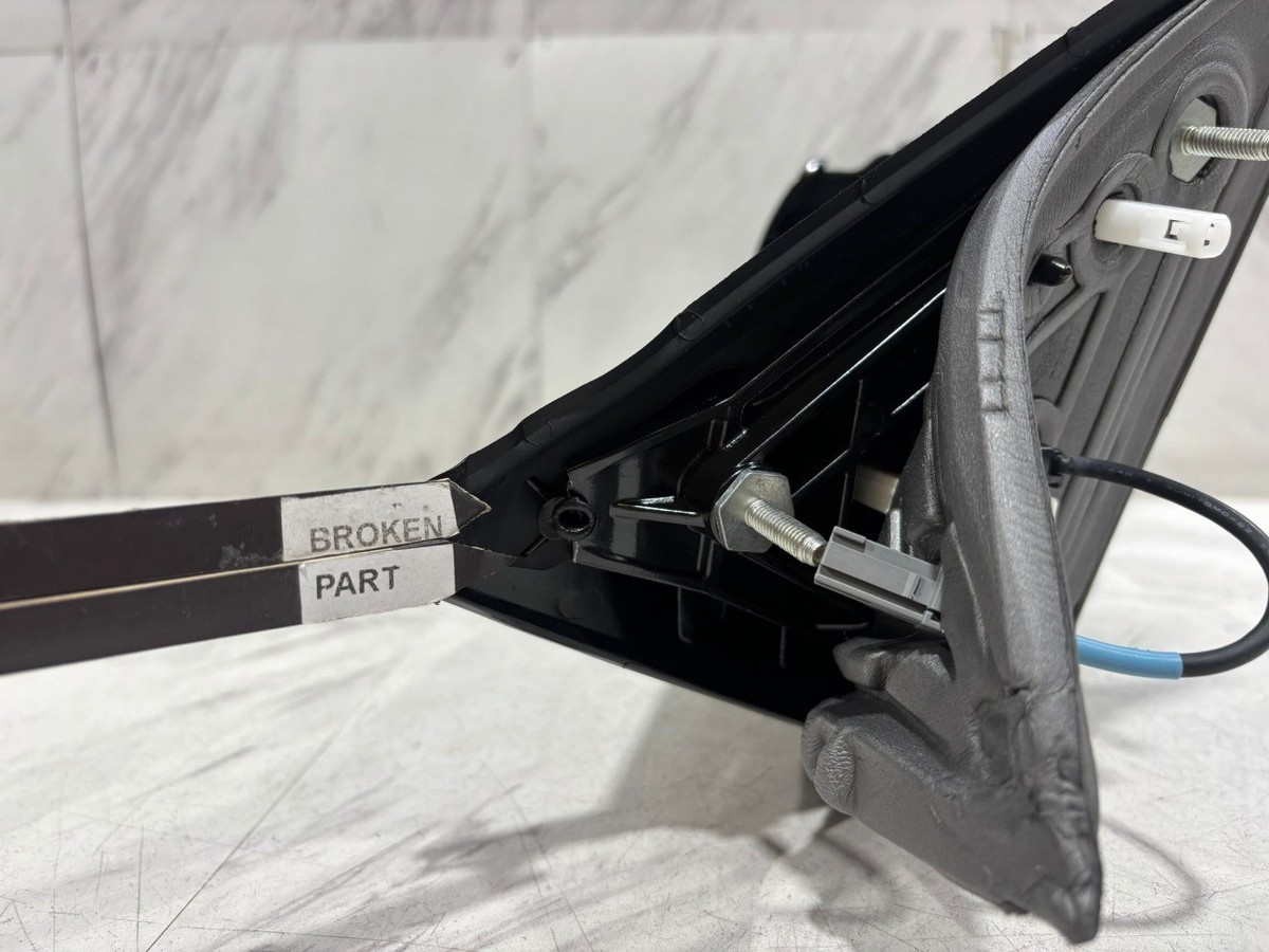 2022-2023 TOYOTA TUNDRA SIDE MIRROR OEM RIGHT W/ BLINDSPOT