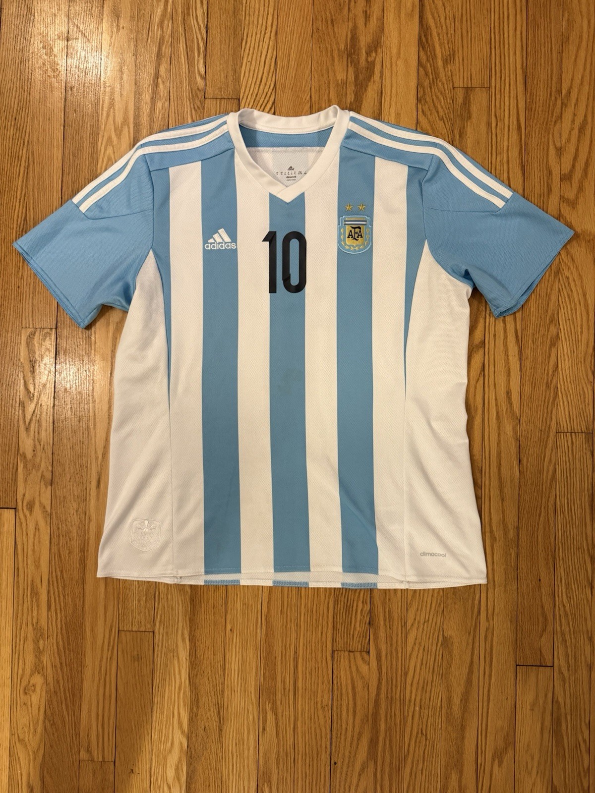 Lionel Messi #10 Argentina Futbol Assoc 15/16 Authentic adidas Jersey (Men’s XL)