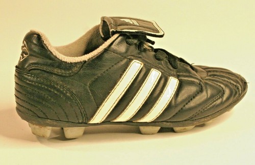 Adidas Traxion Negro béisbol fútbol Botines de fútbol Juventud tamaño 13K  duro suelo | eBay