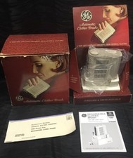Vintage NOS General Electric Automatic Clothes Brush Rechargeable Model VV1 New
