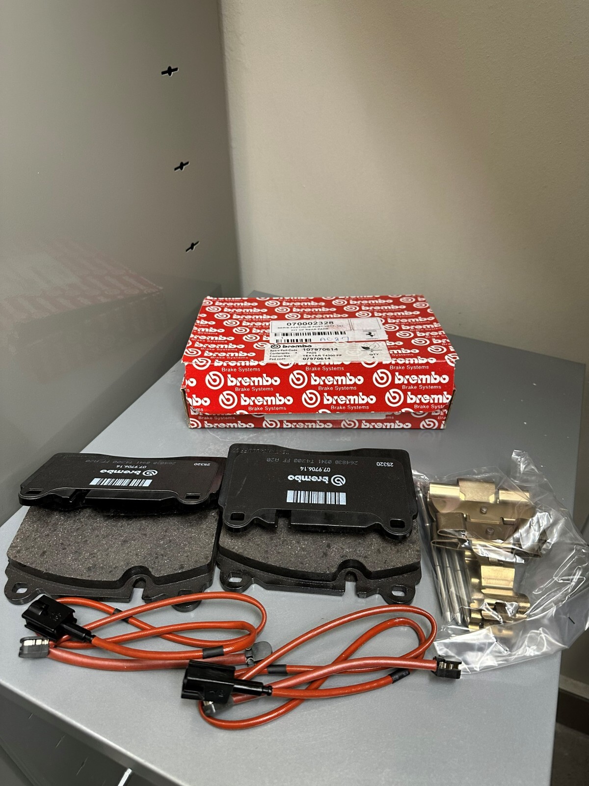 OEM FERRARI FF, GT4C LUSSO Rear Brake Pads 70002328