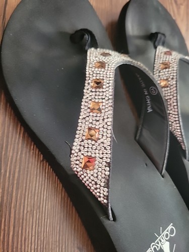 Lot of 2 Blingy Flip Flop Sparkle Sandals Guess, Corky's - Picture 4 of 16