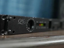 QSC 3200 Series Three 2-Channel Power Amplifier Made in USA (TESTED & WORKS)