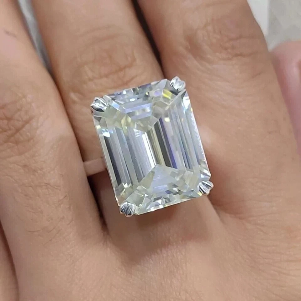 Anello di fidanzamento in argento sterling 925 con diamanti coltivati in... - Immagine 2 di 4