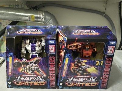 Transformers Legacy United Tigerhawk + Sandstorm Leader Class Action Figure Set