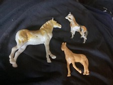 3 Small Toy Plastic Horses Made In Hong Kong 70  s