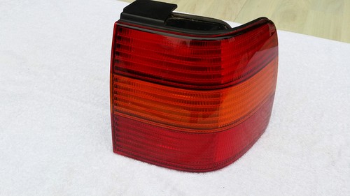 VW Passat 3A  Rückleuchte rechts 3A5.945.112  inkl. Leuchtmittel