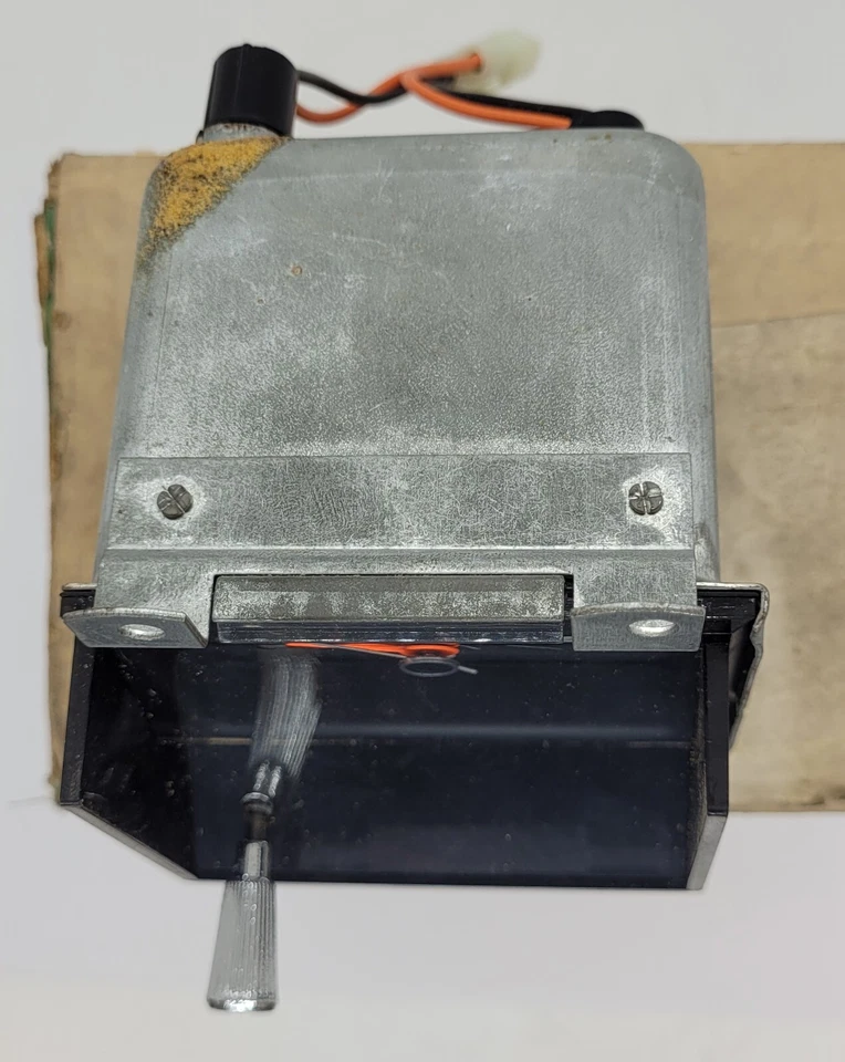 1974 1975 1976 1977 Chrysler Newport New Yorker Clock 3592702 NOS. - Image 4 of 4