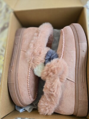 JOURNEE COLLECTION SUNSET BLUSH POM POM SLIPPERS MOCCASIN SIZE