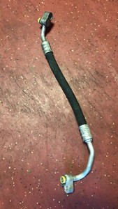 BMW 5er E60 E61 Diesel M57N Klimaanlage Kühlmittel Schlauch Leitung 6911951
