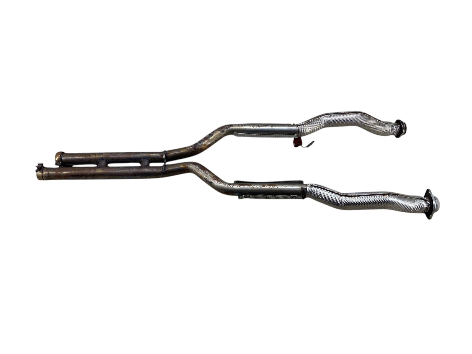 2017 2018 2019 2020 2021 2022 2023 ASTON MARTIN DB11 4.0L V8 CENTER EXHAUST PIPE