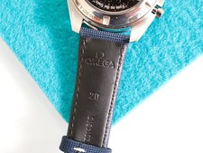 Omega Speedmaster Professional Moonwatch 310.32.42.50.02.001 Silver Snoopy Award 14