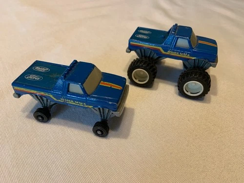Hot Wheels 1991 Vintage Bigfoot 4x4 Ford Monster Trucks Blackwall Lot of 2