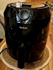 Tefal Classic Easy Fry EY2018 Heißluft-Fritteuse - Schwarz (EY2018)