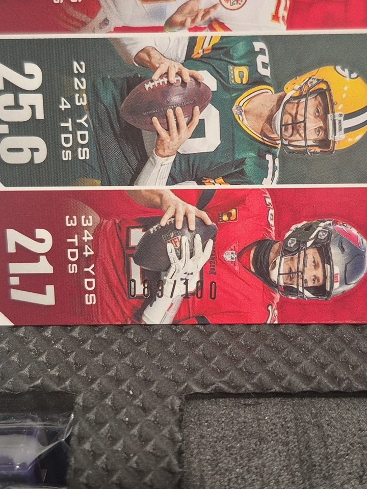 Partitura de fútbol americano 2021 Aaron Rodgers, Patrick Mahomes, Tom Brady Fantasy Stars/100 Foto 2 de 3