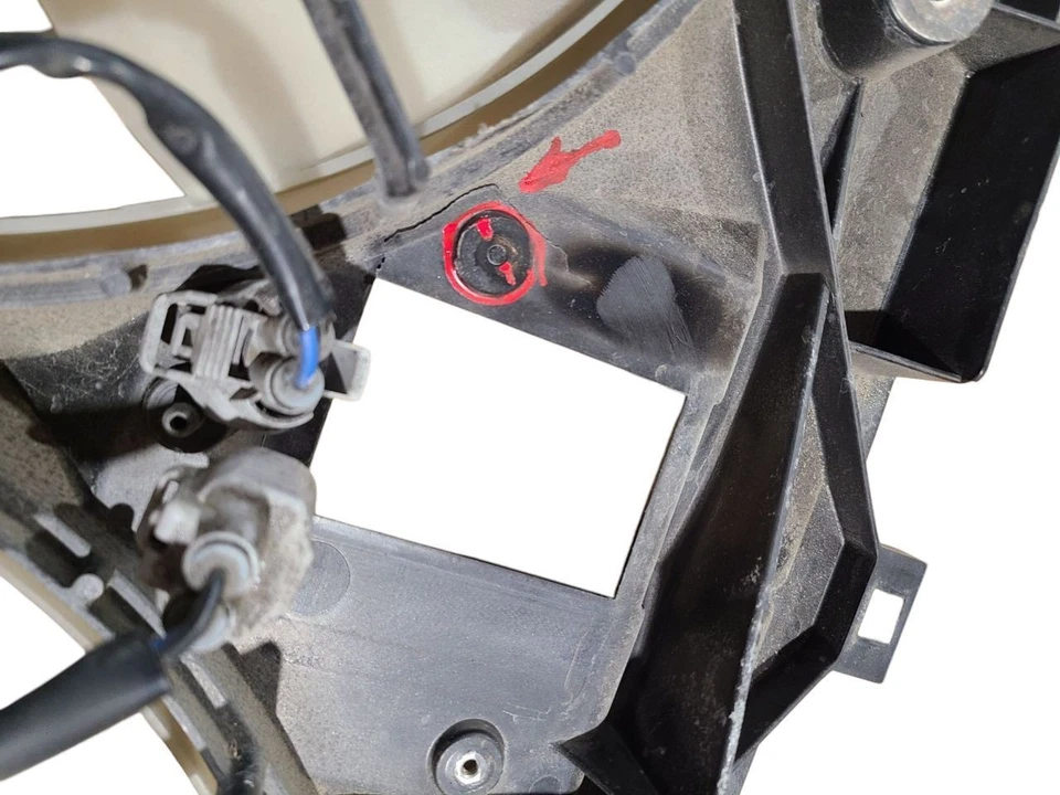 Вентилятор двигателя радиатора в сборе полный привод подходит для 07–17 LEXUS LS460 623646 - Изображение 3 из 4