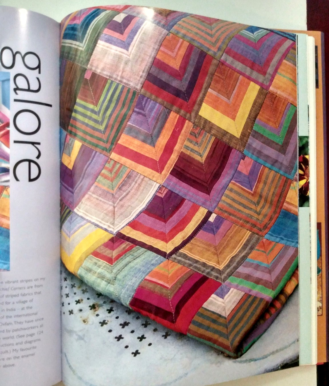 Kaffe Fassett: Passionate Patchwork Over 20 Original Quilt Designs - Hardcover