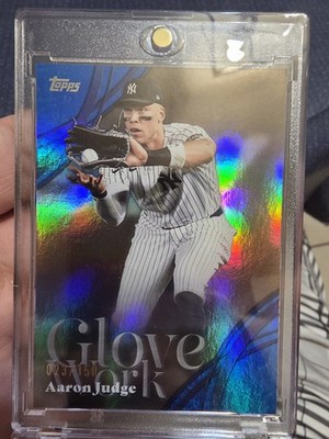 Topps 2025 Aaron Judge New York Yankees Glove Work 23/ 150 SN Insert