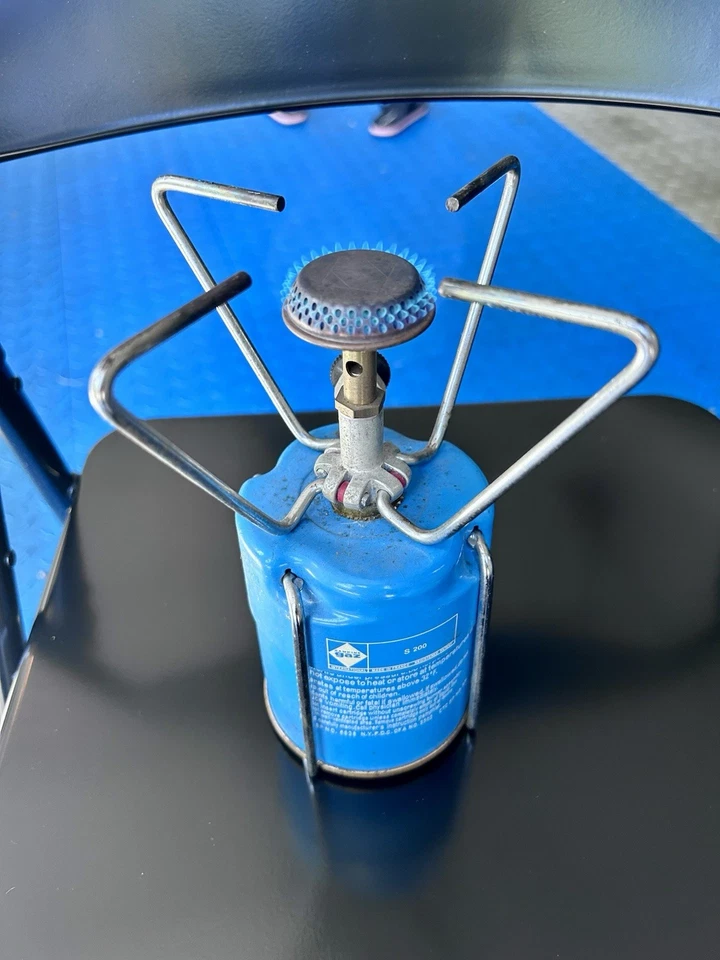 Lote de 6 cartuchos de combustible Camping Gaz C200 de colección + estufa de un solo quemador Bleuet S200 Foto 3 de 4