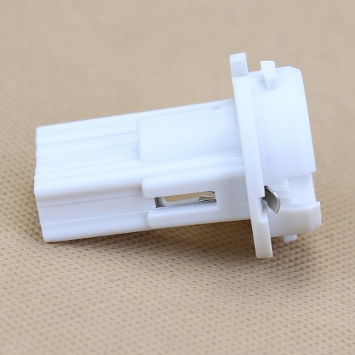 1PCS 63216943037 For BMW Rear Turn Signal Lamp Socket X5 740i 750i xDrive 740Li - Picture 6 of 6