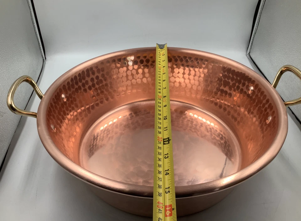 Sartén de mermelada de cobre martillado Mauviel M'Passion de 1,2 mm con asas de latón, 17,3 qt Foto 4 de 4