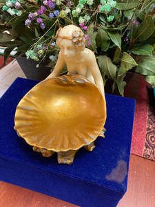 Pacific Giftware Woman holding Shell Trinket Dish