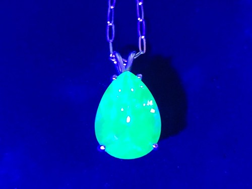 Sterling Sea Blue UV Spinel Necklace 21ct Pear Cut 925 Teardrop Uranium Glass - Picture 2 of 9
