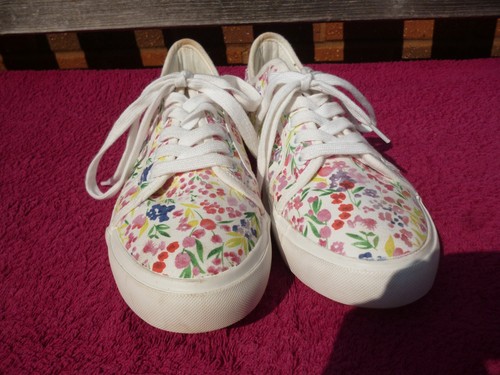 Rocket Dog Ladies Canvas Lace Up Summer Shoes with Floral Print Size 7 / 40. - Picture 10 of 11