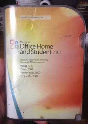 Microsoft Home and Student 2007 (Retail - Full Version) w/ key