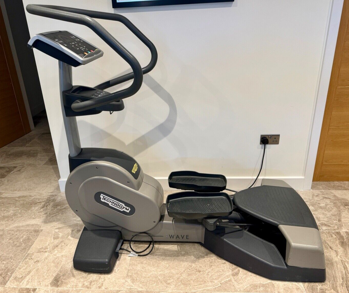 Technogym Excite 700i Wave Crossover UK