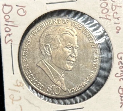 Liberia 2004 10 dollars Unc (George Bush) - Image 1 of 2
