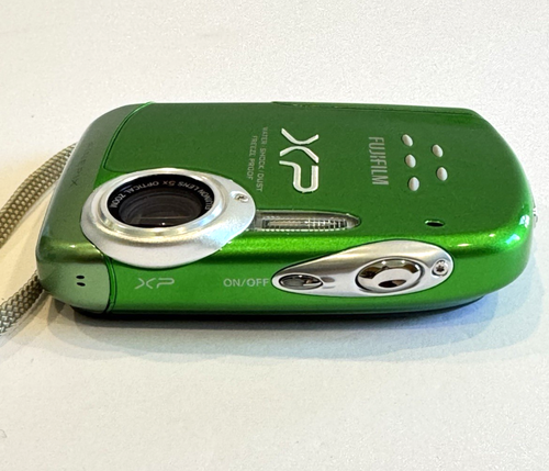 Fujifilm FinePix XP10 12 MP Waterproof Digital Camera + Charger Battery Case BOX - Picture 8 of 14