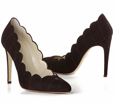 Sophie Gittins by Vigens black flocked scalloped Anais heels -EUR 39